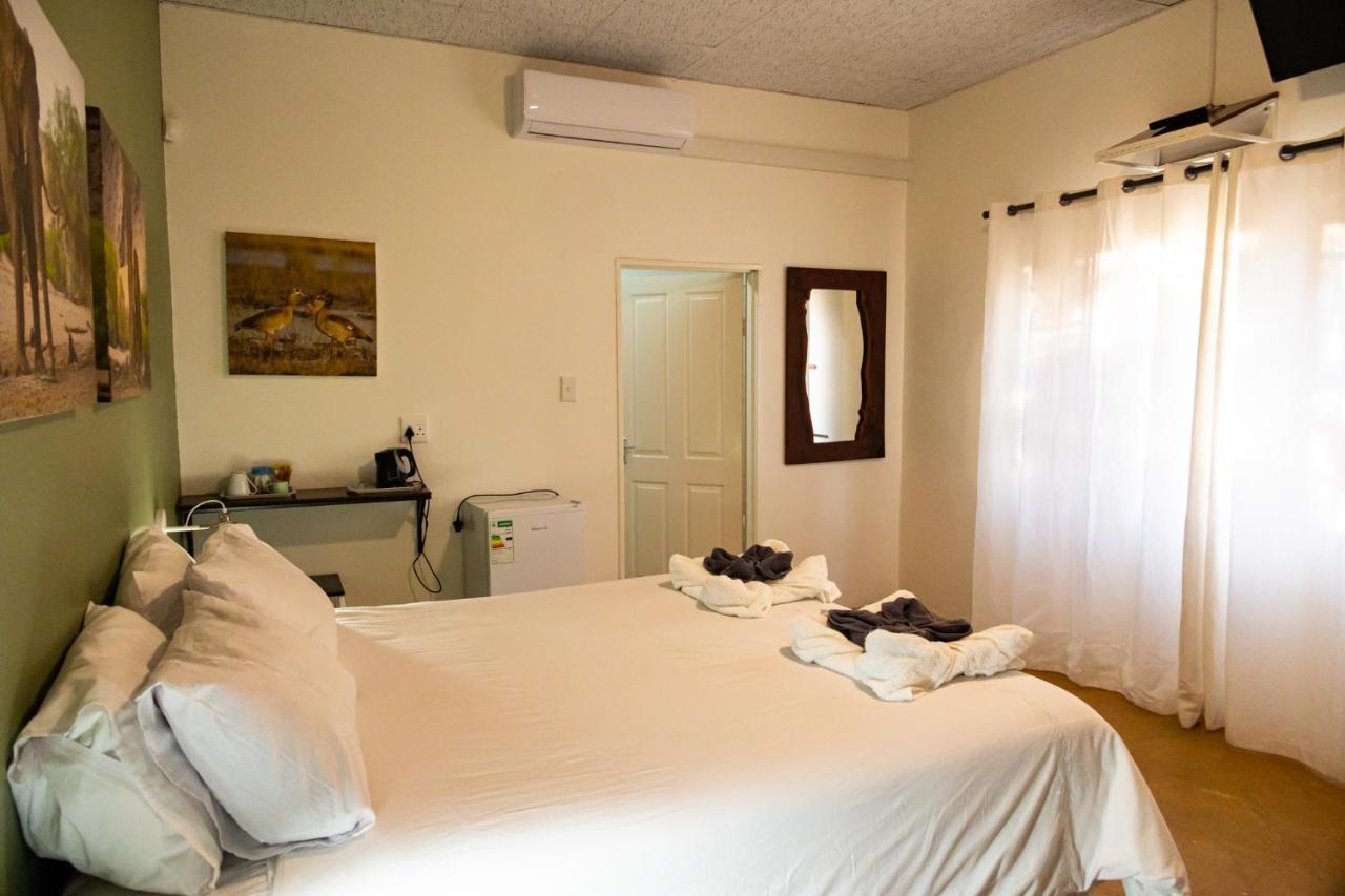 Olienhoff Guesthouse And Rest Camp Otavi Exterior photo