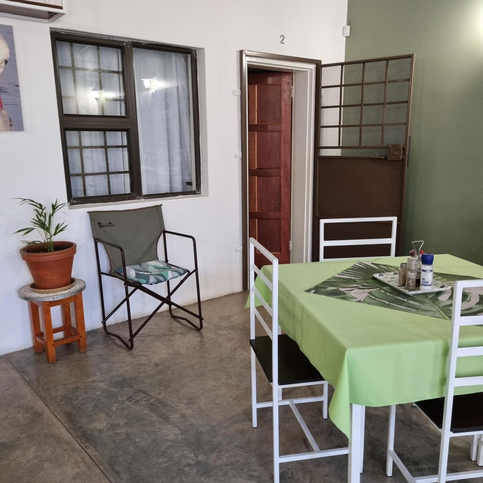 Olienhoff Guesthouse And Rest Camp Otavi Exterior photo