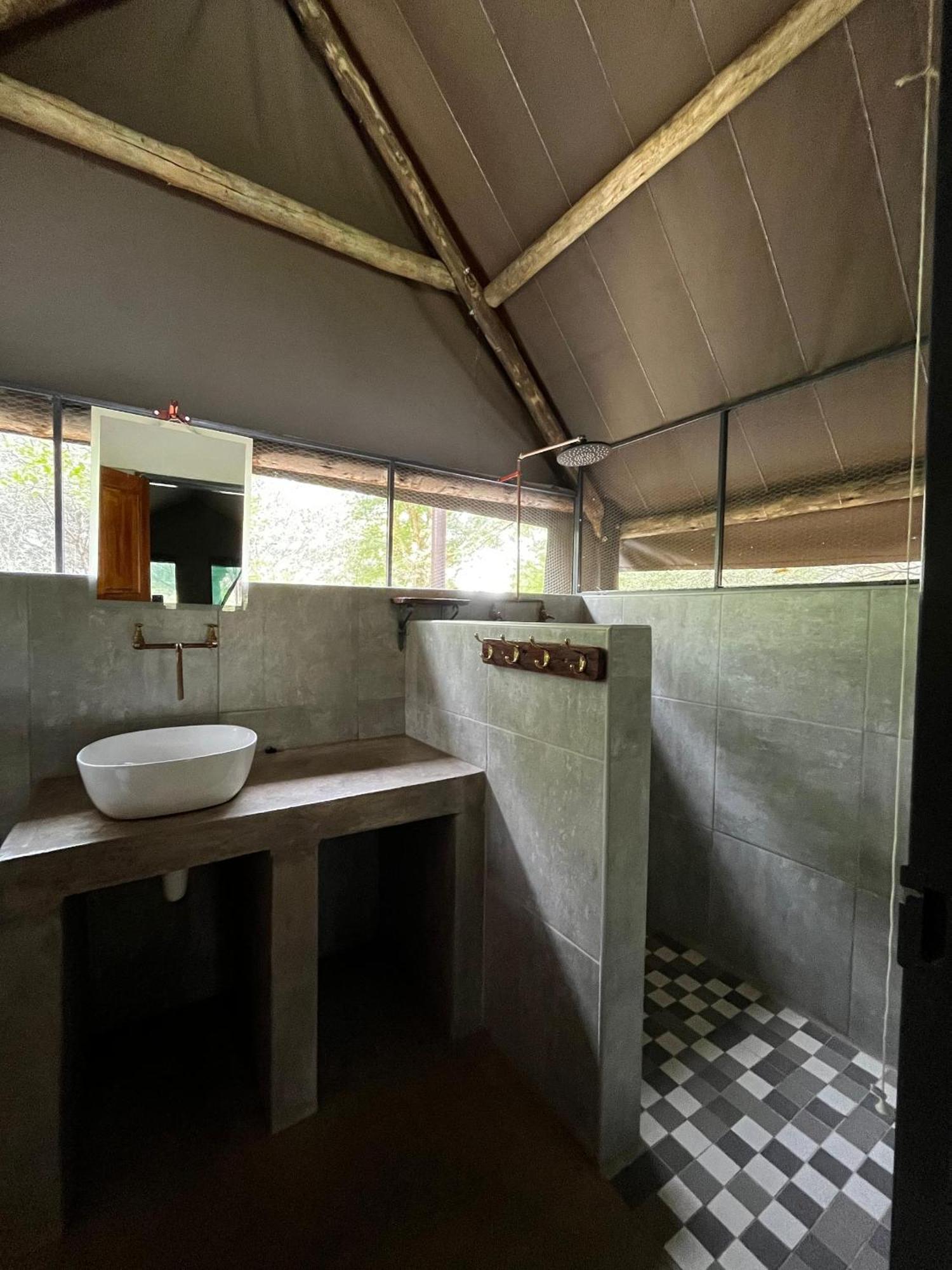 Olienhoff Guesthouse And Rest Camp Otavi Exterior photo